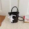 Bolsa de mão simples estilo vertical para mulheres com laço de renda, pingentes de estrela e urso, bolsa transversal com um estilo suave para o dia a dia