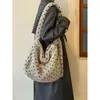 Bolsa de Mano de Felpa con Lunares Estilo Retro Coreano para Mujer 2025 Nuevo Otoño e Invierno Gran Capacidad Bolso de Hombro Cruzado Retro para Viajar