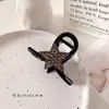 Presilha de Cabelo Fofa de Tubarão Cor de Gelatina Acessório Versátil para Cabelo para Mulheres Pente para Coque Pinça para Parte de Trás da Cabeça