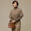 Suéter Feminino de Cashmere Escovado Estilo Levemente Luxuoso Curto Outono Inverno Peça para Camadas Manga Média Gola Redonda Tricô de Lã Outono Inicial