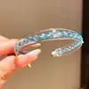 Pulseira Aberta de Três Camadas com Contas de Vidro e Zircônia Francesa, Joia de Mão Versátil de Luxo Leve e Acabamento de Alta Qualidade para Mulheres