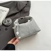 Bolsa de Ombro Pequena de Design Exclusivo para Mulheres 2026 Nova Tendência Moda Versátil Bolsa de Ombro Elegante Bolsa Transversal
