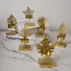 Portavelas Minimalista de Metal Estilo Nórdico con Base Cuadrada y Diseño en Forma de Hoja, Portavelas de Hierro Forjado para Crear Ambiente en Sala de Estar y Dormitorio