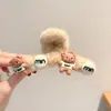 Presilha de cabelo de pelúcia de alta qualidade para outono e inverno para mulheres, versátil e fofa, presilha de tubarão para a parte de trás da cabeça, novo estilo coreano 2026, presilha de garra