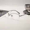 Nuevas gafas ligeras de medio marco de titanio para hombre, adecuadas para negocios y pesca, se pueden equipar con lentes graduadas y lentes bloqueadoras de luz azul