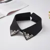 Fábrica en stock exquisito cuello falso de pedrería collar de temperamento infantil cuentas de tachuelas de industria pesada cosido a mano cuello de temperamento todo partido lote directo