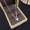 Collar de acero de titanio plateado coreano para niñas, todo partido, de alta gama, nicho, colgante de perla y mariposa, cadena para la clavícula, joyería al por mayor