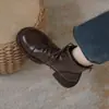 Botas Martin de couro macio para mulheres, estilo britânico, novas botas de outono e inverno 2026 com pelúcia e sola grossa, botinhas curtas de algodão com pelúcia
