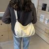 Bolsa de Lona Feminina Grande Capacidade 2024 Novo Verão Combina com Tudo Bolsa de Ombro Transversal Têxtil Nicho Plissada Bolsa Dumpling