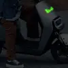 Pegatinas Luminosas 3D Ojo de Diablo de Motocicleta Calcomanías Ojo de Gato Adecuadas para Pegatinas de Decoración de Vehículos Eléctricos
