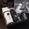 Regalo de cumpleaños para novio estilo pareja práctico boda de verano padrinos de boda regalo para hombres Día de San Valentín