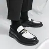 Zapatos de Cuero Formales de Negocios Transfronterizos, Zapatos Casuales de Cuero para Hombre Estilo Primavera Nueva, Mocasines Slip-On con Hebilla Dorada para Banquetes de Boda