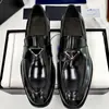 Sapatos Masculinos de Couro de Alta Qualidade Logo Triângulo Mocassins Casuais Masculinos Couro Patenteado de Grão Aberto Brilhante Formais de Negócios Totalmente Feitos à Mão