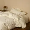 Conjunto de cama de quatro peças em algodão lavado, estilo feminino, dupla camada de gaze, macio e aconchegante, bordado, roupa de cama fresca e simples para dormir sem roupa