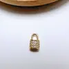 Accesorios de joyería con baño de oro de cobre de 18k de alta retención de color, colgante, collar, pulsera, pendientes con microincrustaciones de circonita, materiales hechos a mano para DIY