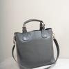 Bolso de mujer para ir al trabajo, bolso de mujer 2024, nuevo bolso bandolera de nicho, bolso tipo cubo, sencillo, combinable.