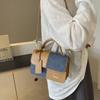 Bolso de mano con textura de costura de moda de este año 2024, bolso de mensajero de hombro de estilo occidental para viajeros de verano, bolso cuadrado pequeño de moda