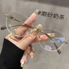 Gafas de Ojo de Gato Doradas de Alambre Ultraligeras de Diseñador para Mujer, Armazones de Metal Lisos para Miopía, Armazones de Gafas Versátiles y Elegantes