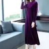 Vestido Nuevo de Terciopelo Dorado Talla Grande para Mujer Otoño Invierno Moda Larga Hasta la Rodilla Estilo Mamá Dama Rica