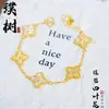 Collar con Borla de Trébol de Cuatro Hojas en Concha Blanca Incrustada de Diamantes Chapado en Oro de 24 Quilates, Mismo Estilo que en Joyerías, Pulsera de Flor de Cuatro Hojas de Gama Alta, Moderna y Versátil