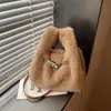 Bolsa de Peluche Esponjosa de Venta Caliente Otoño para Mujer 2026 Nueva Moda Versátil Bolso Cruzado Bolso de Piel Super Caliente para Llevar en la Mano