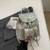 Mochila Feminina de Nicho Casual e Versátil 2024 Nova Mochila de Viagem Mini Portátil Estudante Pequena Bolsa Escolar