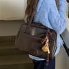 Bolso de mano de gran capacidad estilo coreano, estilo nicho, moderno, vintage, para hombro, para mujer, bolso grande con textura para uso diario.