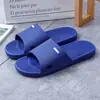 Sandalias de Plástico PVC Personalizadas de Suela Plana, Cómodas y para Todas las Estaciones, para Uso Diario, Chanclas de Moda para Exteriores para Primavera, Otoño y Verano