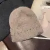 Gorro de Lana Tejido Color Café Retro Melanoid para Mujer Otoño/Invierno Gorro Grueso Cálido con Protección para las Orejas Hace que la Cara Parezca Más Pequeña Gorro de Cobertura Total para la Cabeza