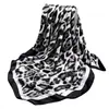 Nuevo Pañuelo Cuadrado Grande de Leopardo para Comercio Exterior de 90cm con Textura Sedosa, Pañuelo de Seda Sintética para Atuendos Modernos, Chal con Protección Solar para Mujer