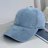 Nueva Gorra de Béisbol de Moda Exquisita con Tachuelas Estrelladas Estilo Coreano, Color Té con Leche, Versátil para el Verano, Gorra con Visera para Protección Solar