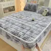 Lençol de Cama de Lã de Leite Fofo de Desenho Animado Peça Única de Inverno Espessado Quente Antiderrapante Totalmente Envolto Cobertura de Cama Fixa Cobertura de Colchão Doméstico