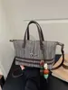 Bolso Cubo Vintage de Alta Gama Nuevo 2026 para Mujer, Bolso Cruzado Único y Elegante con Cadena, Bolso de Mano Versátil para el Día a Día