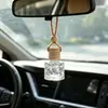 Pendente de perfume para carro com padrão de diamante de alta qualidade, óleo essencial, aromaterapia sem fogo, decoração de espelho retrovisor interno de carro