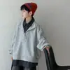 Sudadera de dos piezas de imitación para niño, estilo primavera y otoño, nueva colección 2026, para niños de talla mediana y grande, ropa deportiva elegante y casual, atuendo de otoño para niño