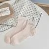Meias de cano médio sem costura para mulheres, com acessórios de laço estilo japonês, meias de malha ultra finas e juvenis para primavera e verão
