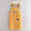 Delantal Ajustable Estilo Coreano para Cocina y Hogar, Delantal Impermeable de Dibujos Animados para Hombres y Mujeres, Adecuado para Catering y Trabajo, con Texto Impreso