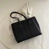 Bolso Casual de Moda de Gran Capacidad para Mujer 2025 Otoño Nuevo Estilo Coreano Bolso de Axila Estilo Extranjero Bolso de Hombro Tipo Tote Simple