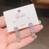 Exquisitos pendientes de plata con diseño geométrico cuadrado microincrustados de circonita, estilo coreano de alta gama, pendientes de botón con temperamento de lujo ligero