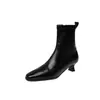 Botas Femininas de Inverno 2026 Estilo Coreano, Salto Bloco Médio, Bico Quadrado Delicado, Elásticas Aderentes à Perna, Salto Baixo Temperamento, Para o Trabalho, Emagrecimento