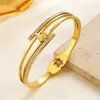 Pulsera de Acero de Titanio Popular de Moda Mariposa Abierta Pulsera Sencilla con Cierre de Resorte Pulsera de Diamante Prensado en Arena en Stock