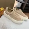 2026 Estação Europeia Couro Respirável Couro Fosco Sapatos Femininos Sapatos de Plataforma Casuais Novo Estilo Europeu e Americano Sapatos Únicos Sapatos Brancos