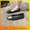 Zapatos casuales para mujer 2026 nueva moda versátiles de suela blanda poco profundos sin cordones planos de cuero para que las mujeres los usen afuera