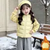Chaqueta ligera de plumas para niña, nuevo estilo otoño e invierno 2026, con capucha y cremallera, cálida, uniforme escolar, prenda exterior esencial para niños