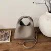 Bolsa de Bolos de Nicho Estilo Coreano para Mujer, Bolso de Mano de Moda Tendencia Nueva Primavera 2026, Bolso Cruzado de Forma de Concha de Alto Valor