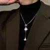 Cadena de Suéter con Zirconia Micro-Pavimentada en Forma de Abanico para Mujer en Otoño e Invierno, Simple Elegante, Collar Versátil, Cadena de Clavícula de Lujo Accesible de Nicho, Gama Alta