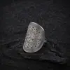 Anillo Vintage de Plata de Ley S925 con Patrón Hueco para Mujer, Lujo Ligero, Versátil, de Nicho, Sensación de Alta Gama, Ajustable, Moderno