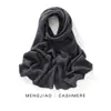 Bufanda de punto de cachemira de color liso para otoño e invierno para mujer, con un diseño cálido de punto abierto, moda estilo coreano y calidez versátil