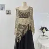 Chal hecho a mano estilo vacacional de ganchillo con flecos de lentejuelas para mujer, nueva prenda exterior de verano protectora del sol con diseño calado, versátil y elegante