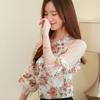 Camisa de gasa con encaje y costuras de malla floral para mujer, top de manga farol con hombros descubiertos, novedad de verano de 2024